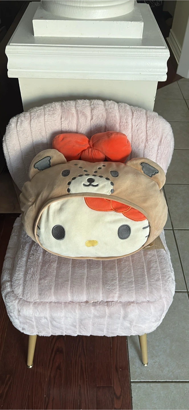 Sanrio & Giant Pink Bear Lot (Kuromi, Hello Kitty, My Melody) - photo 4