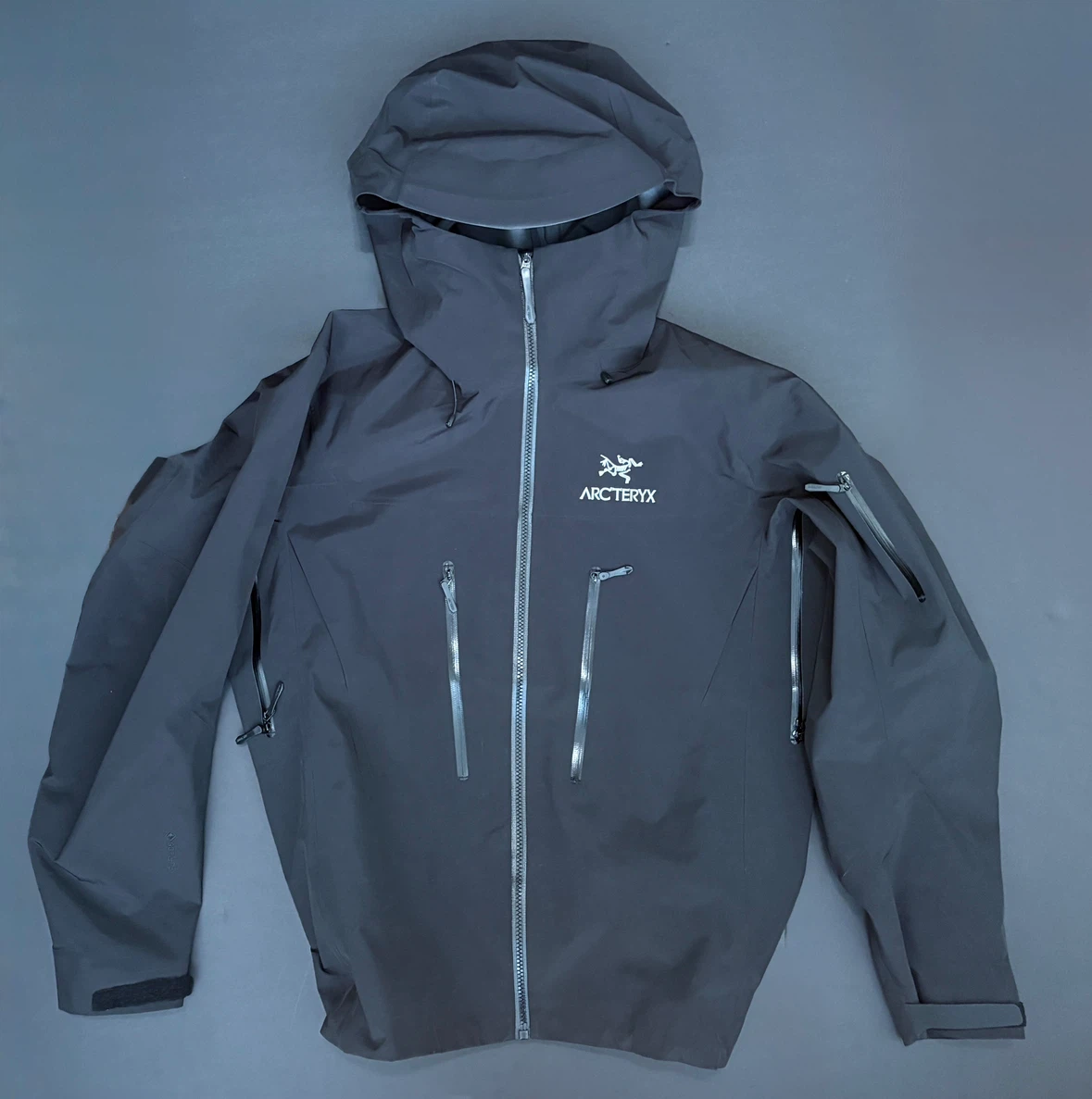 Arc'teryx Alpha SV Jacket M