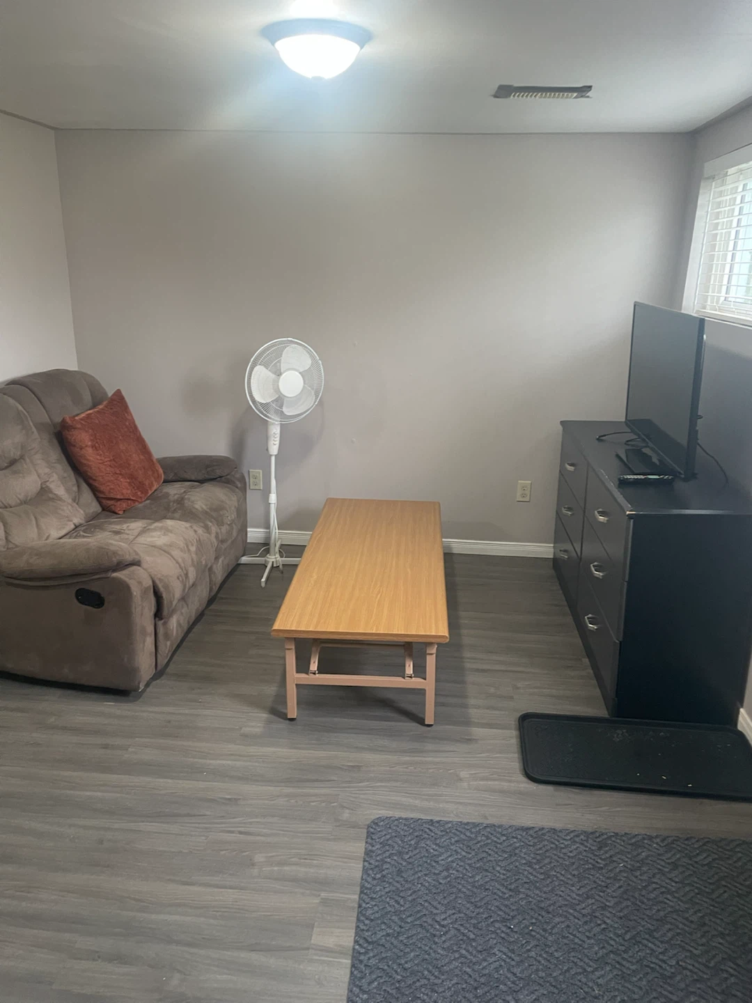 Bachelor for rent - photo 2