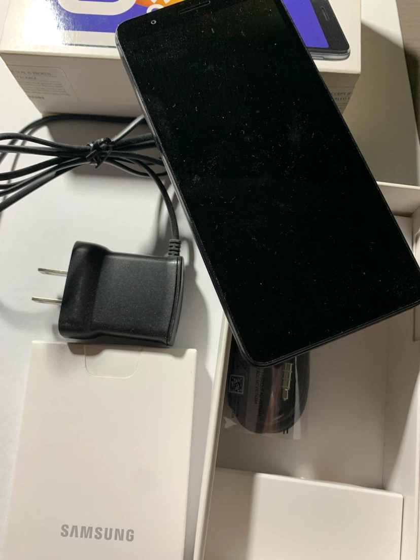 Samsung A01 Core Smartphone with Charger - photo 2
