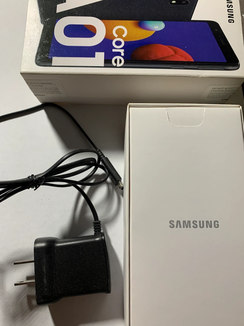 Samsung A01 Core Smartphone with Charger - photo 3