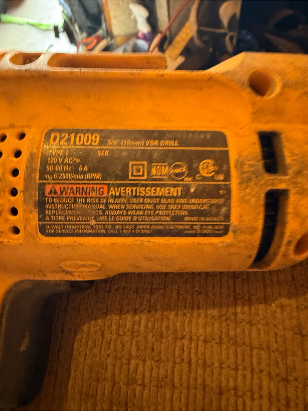 DeWalt D21009 3/8-inch VSR Drill - photo 4
