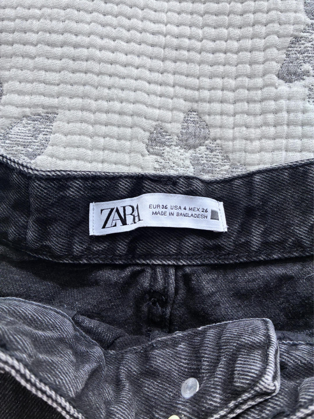 Zara Black Denim Shorts - photo 2