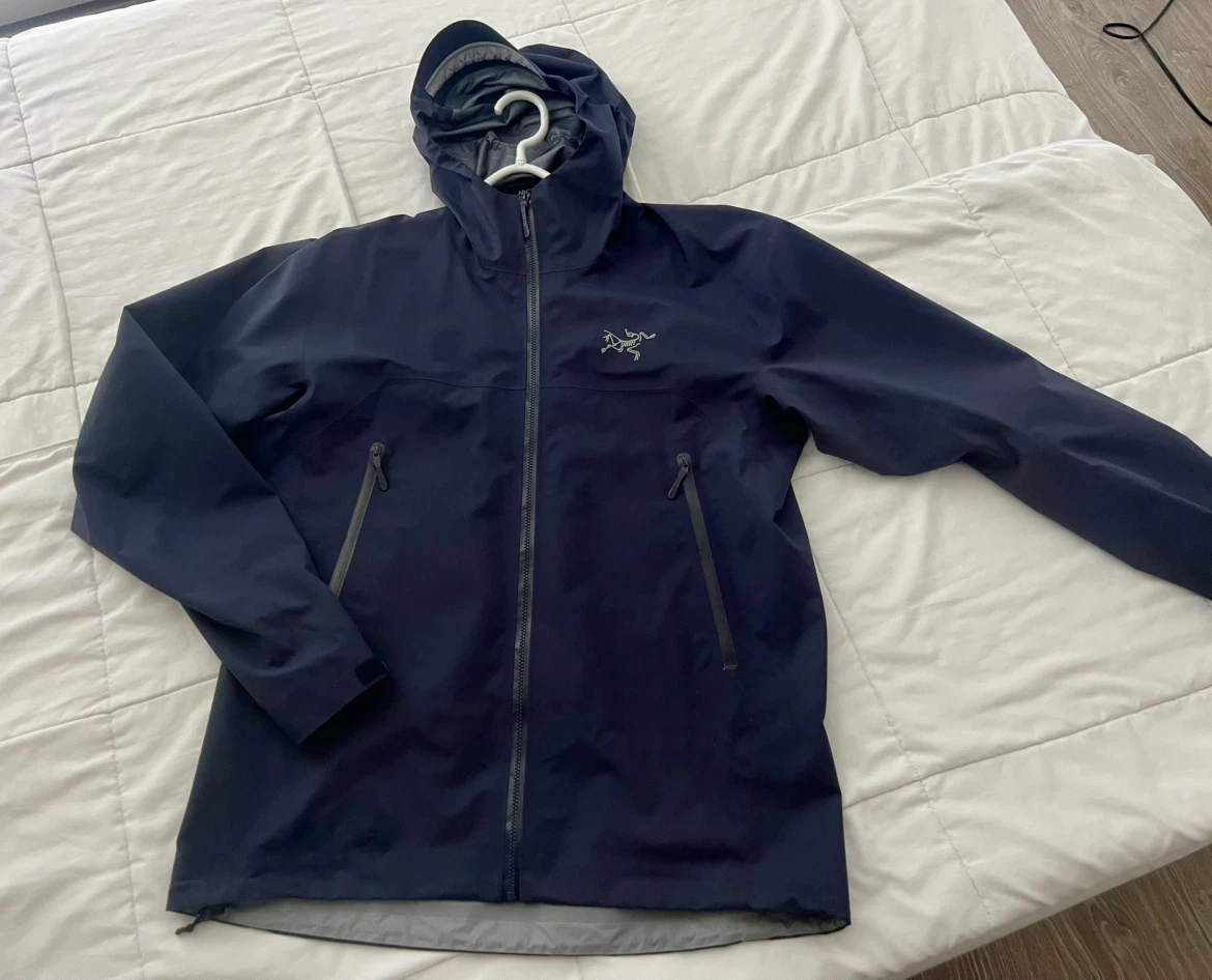 Arc’teryx rain jacket - photo 2