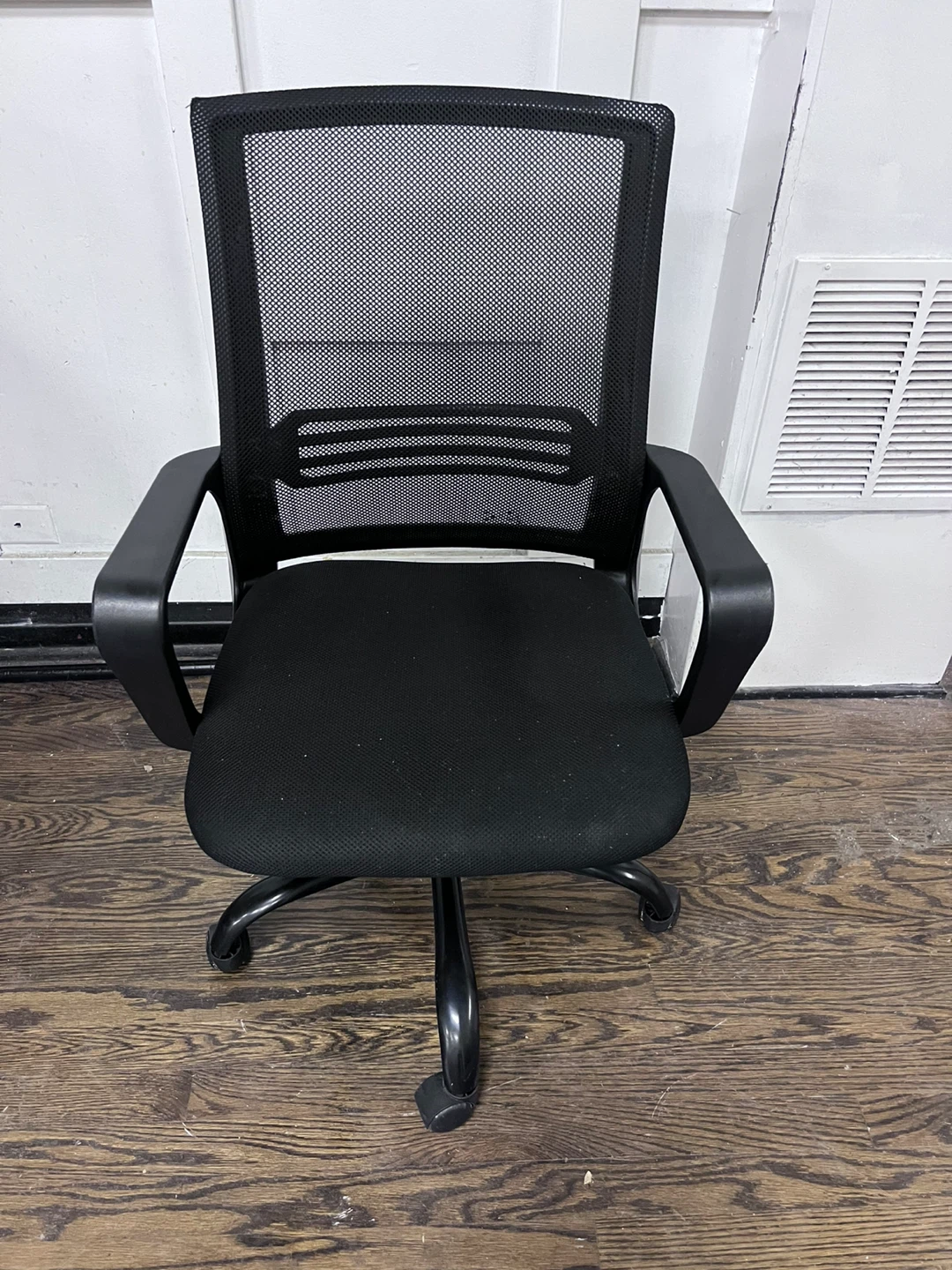Black Mesh Office Chair - photo 3