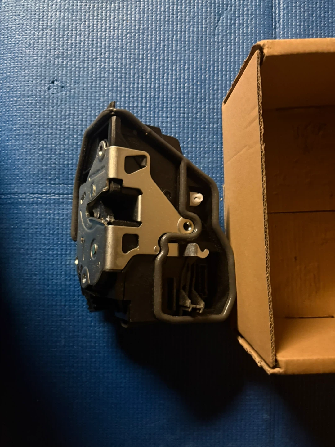 BMW POWER Door Latch Actuator - photo 2