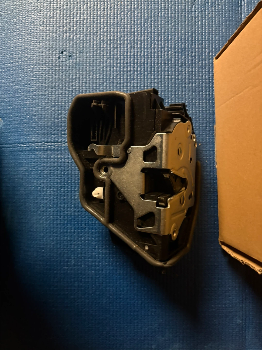 BMW POWER Door Latch Actuator - photo 3