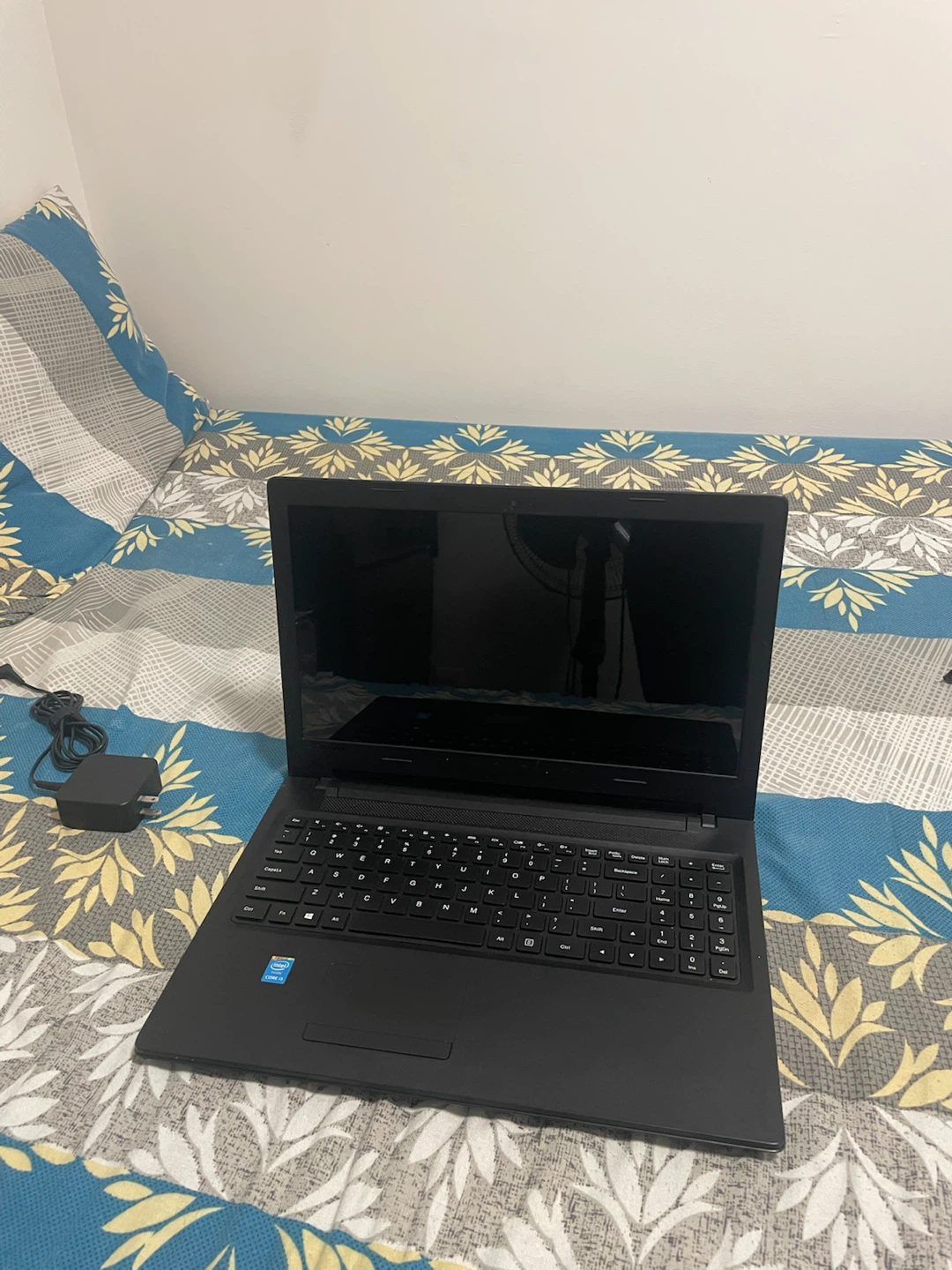 Lenovo Laptop — Intel i3 / 8GB RAM