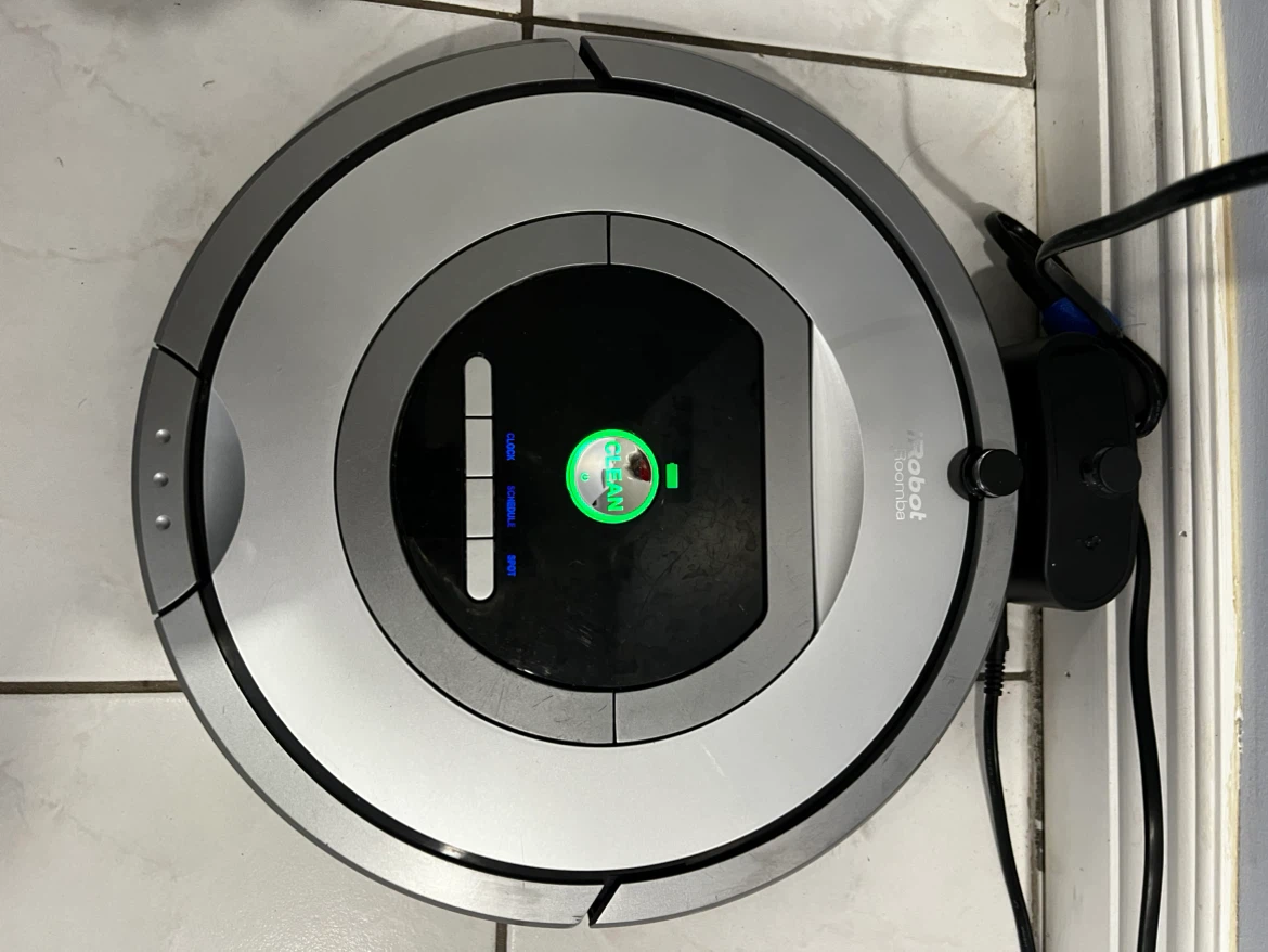 iRobot Roomba 761 Robot Vacuum - photo 2