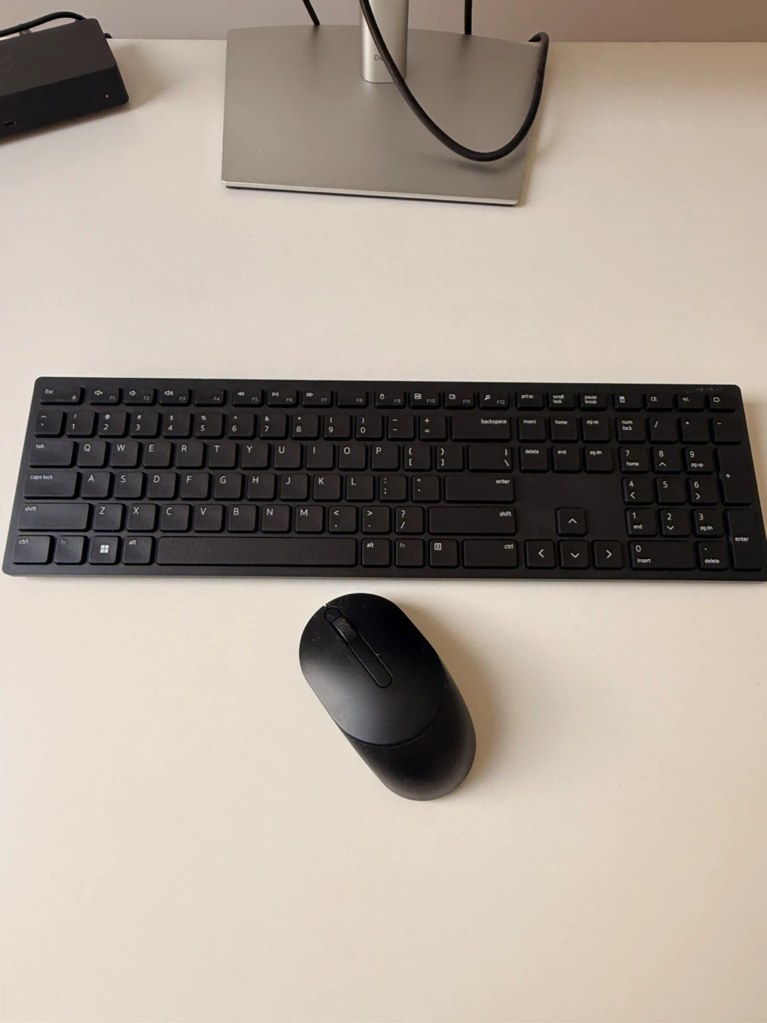 Dell Monitor, Docking Station, Keyboard and Mouse - photo 2