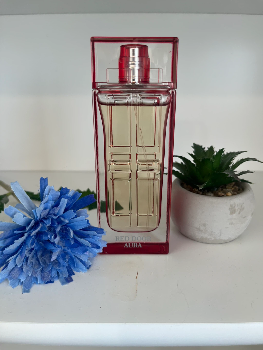 Elizabeth Arden Red Door Aura Perfume