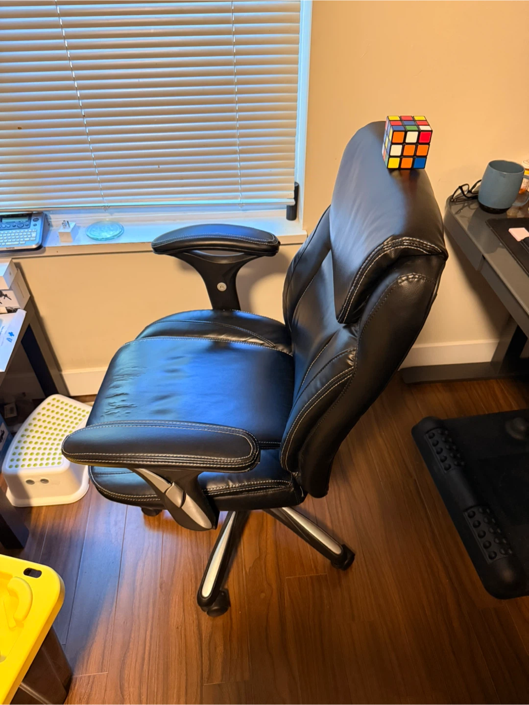 Black Ergonomic Office Chair - photo 2