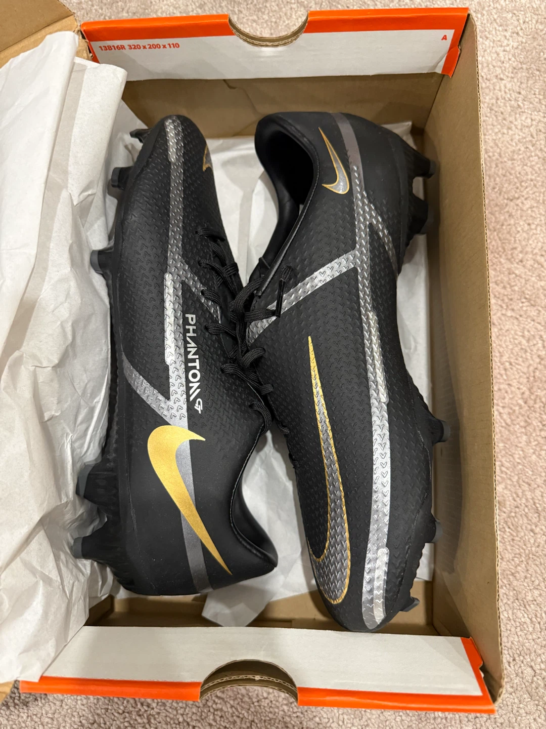 ⚽️Nike Phantom GT Soccer Cleats ⚽️