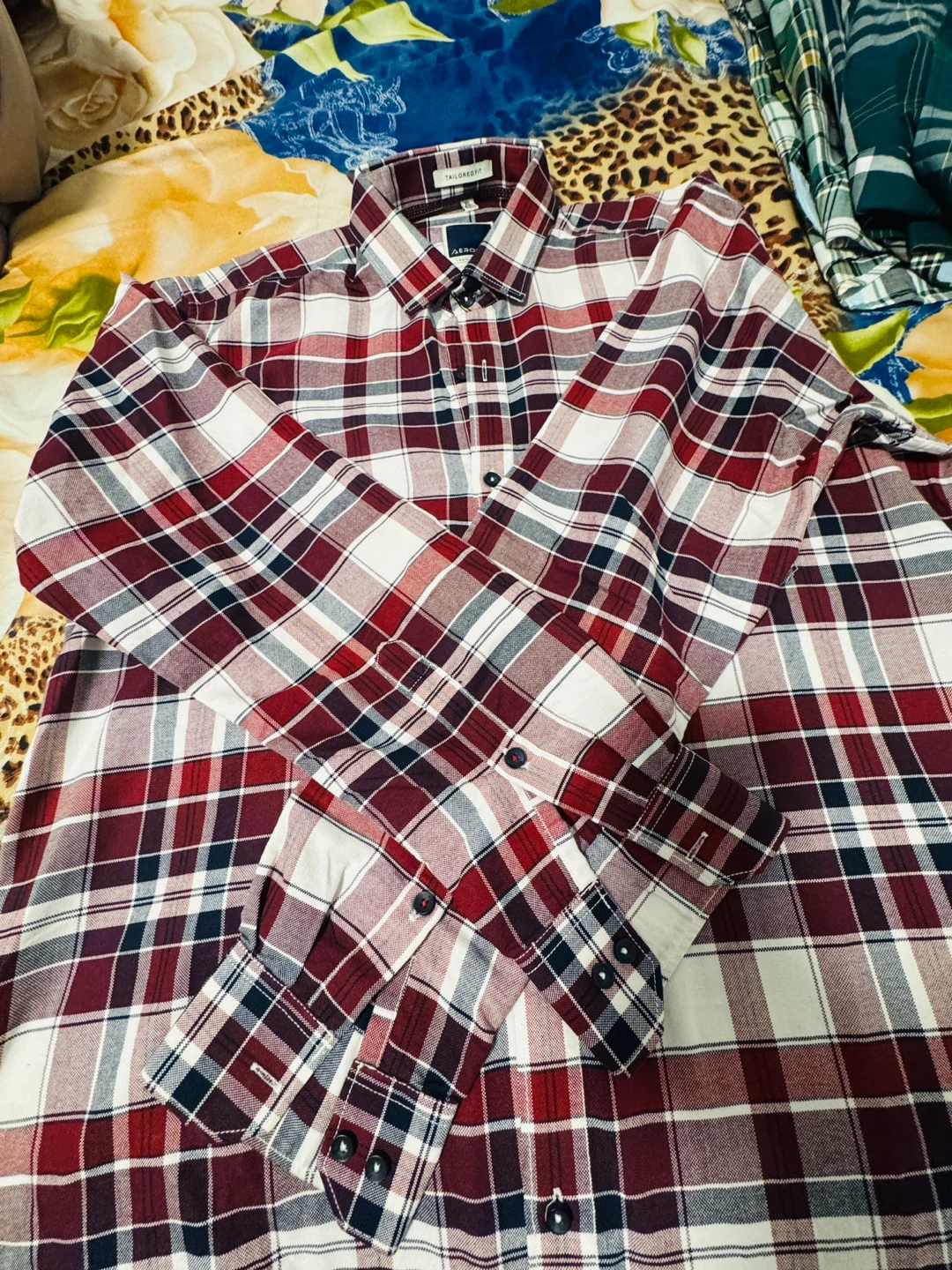 Men’s formal shirts