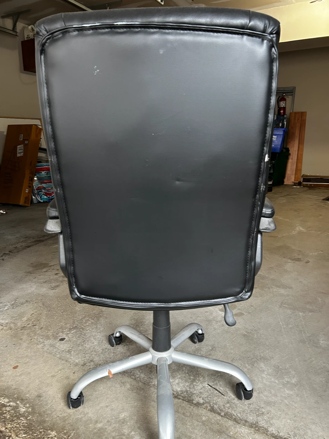 Black Executive Office Chair - photo 3