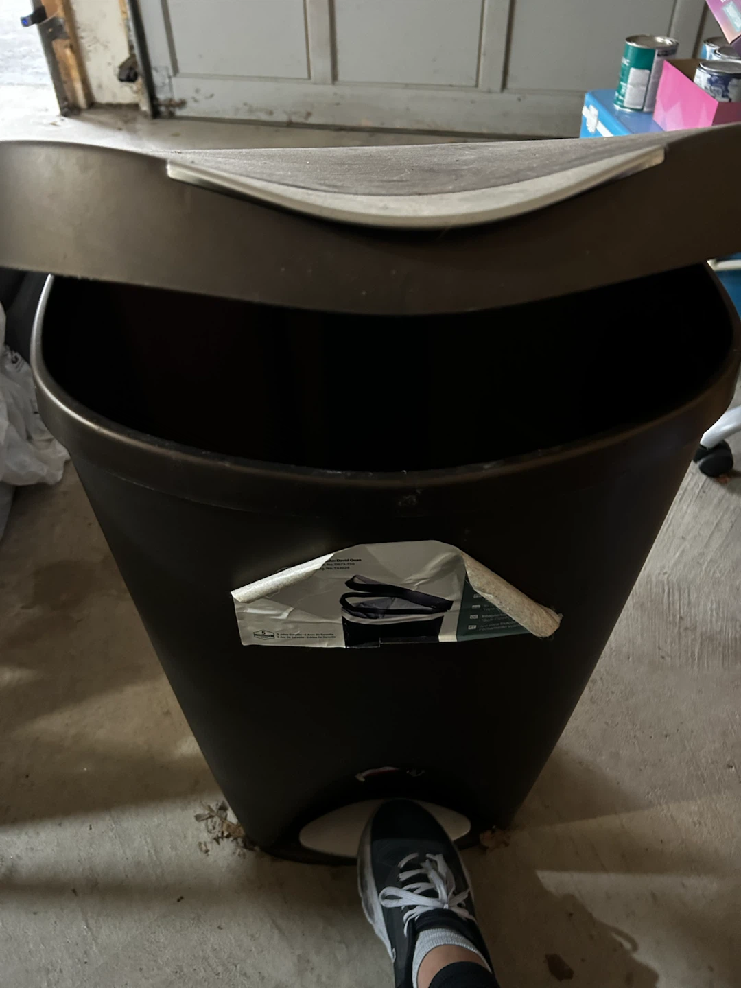 Slim Step Trash Can - photo 2