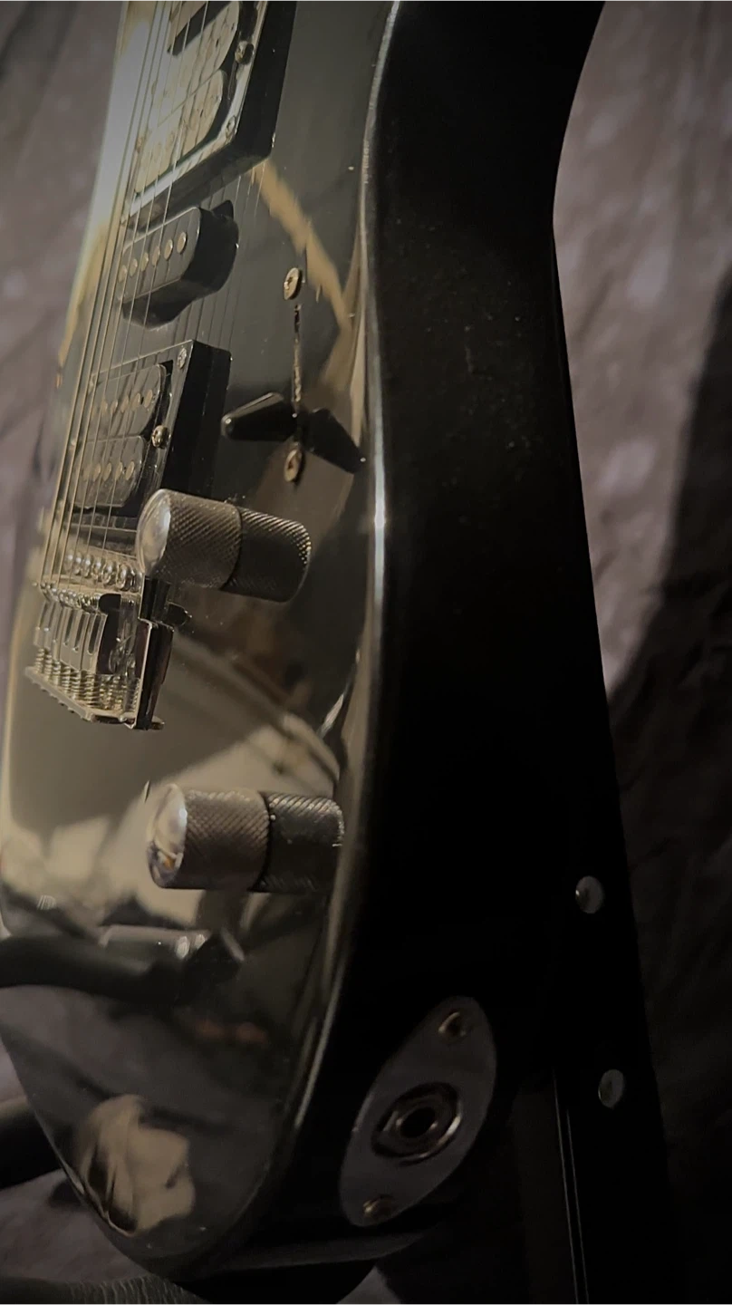 Glarry Electric Guitar and GA-20 Amplifier - photo 3