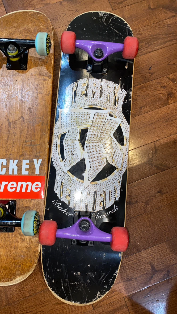 Three (3) 7.5” Beginner skateboard competes - photo 4