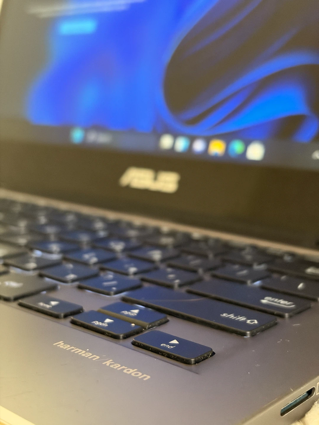 ASUS Zenbook 14-UX461FN Flip — i7-8th / 16Gb / 500Gb / Nvidia - photo 3