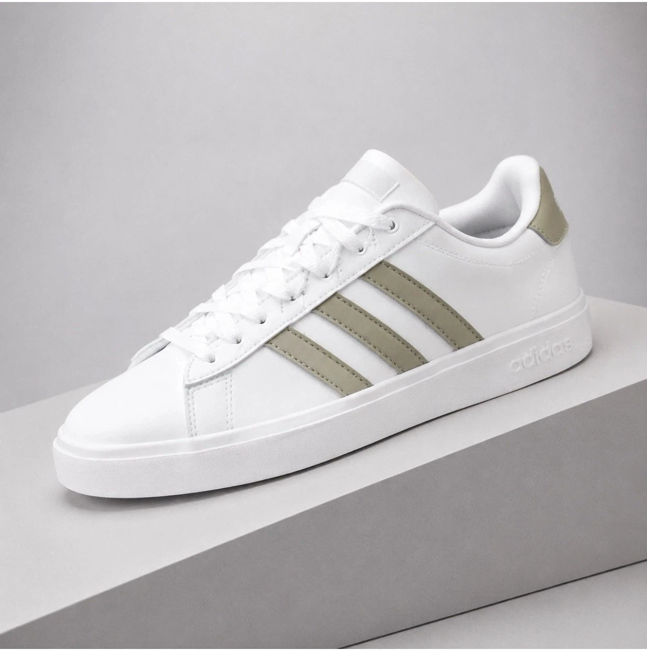 Adidas Grand Court 2.0 Shoes