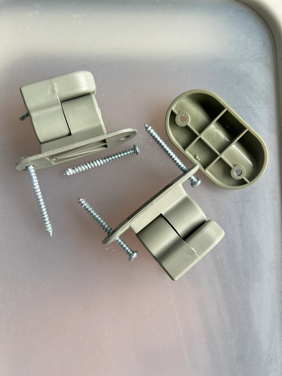 Child Safety Gate with Hardware Mounts - photo 2