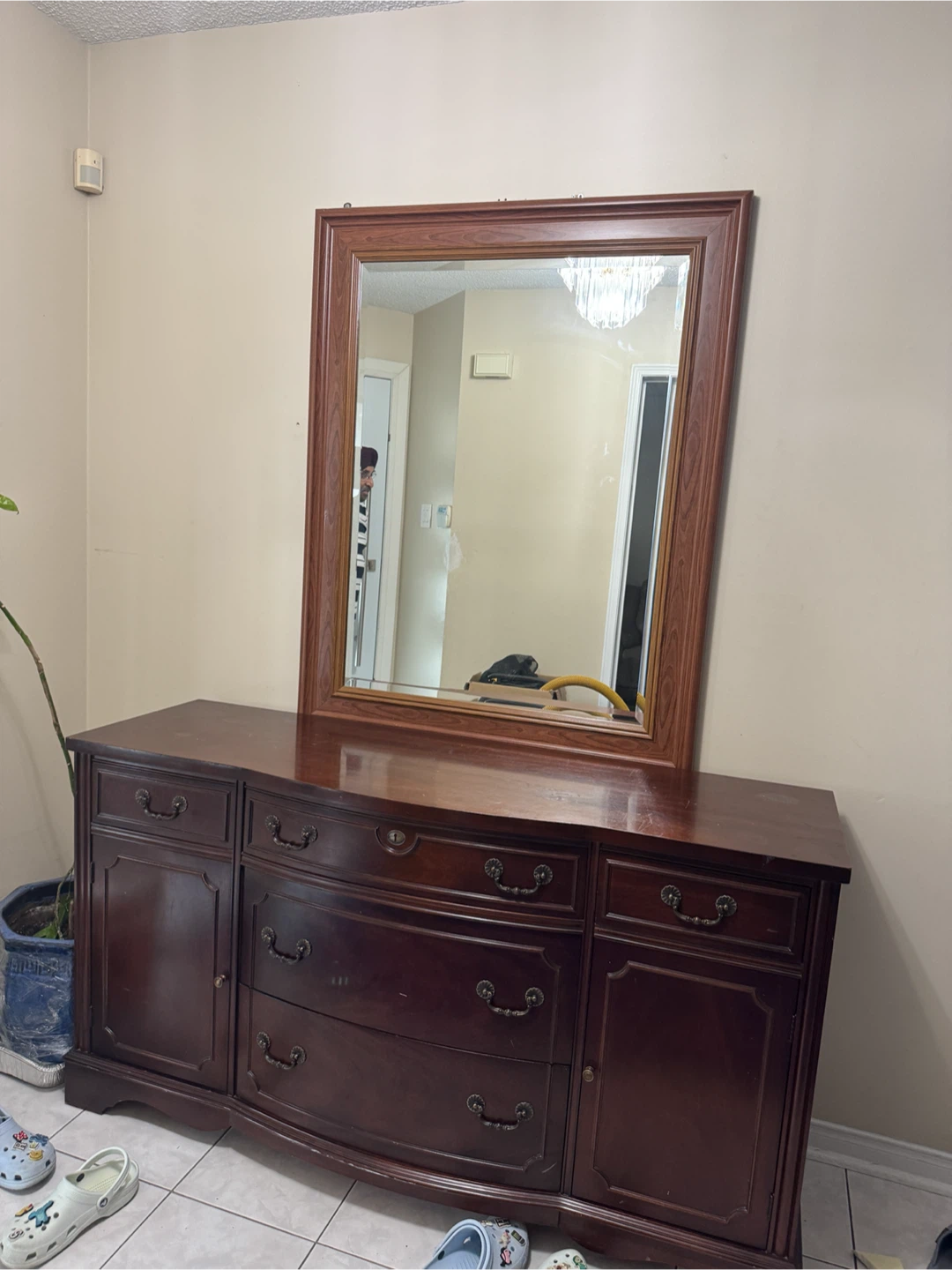 Traditional Wood Dresser with separate Matching Mirror