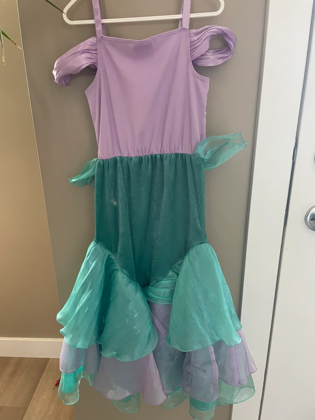 Disney Ariel Mermaid Costume Size 5/6 - photo 3