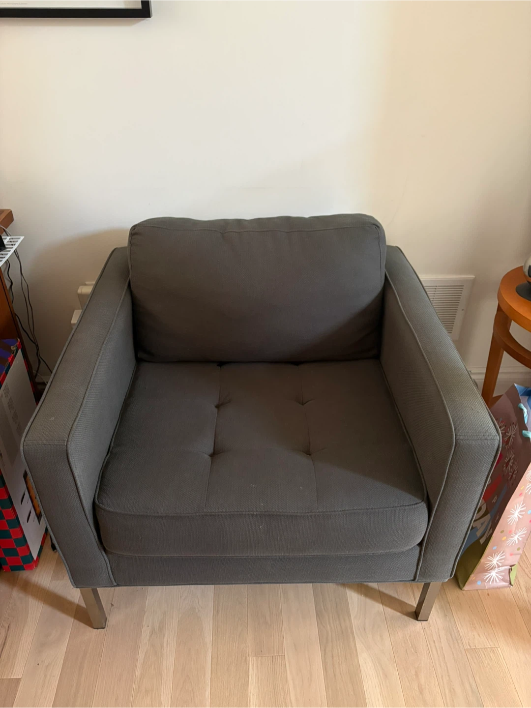 Grey Accent Chair - photo 2