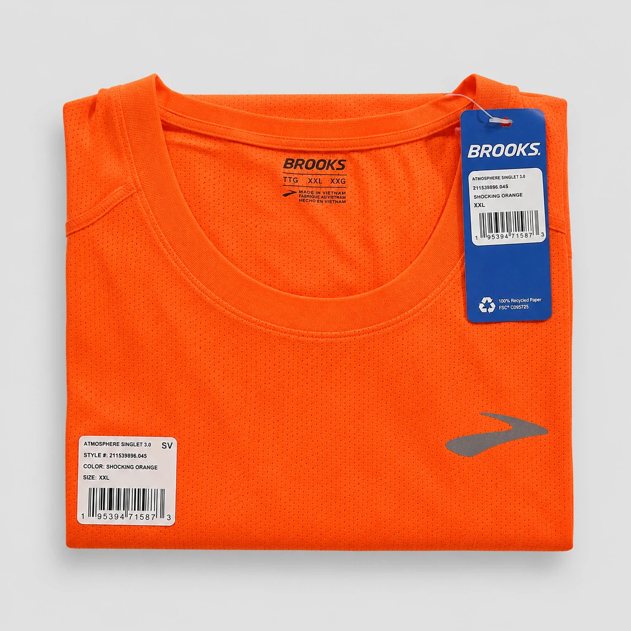 Brand-new 4-piece men’s XXL clothing bundle.