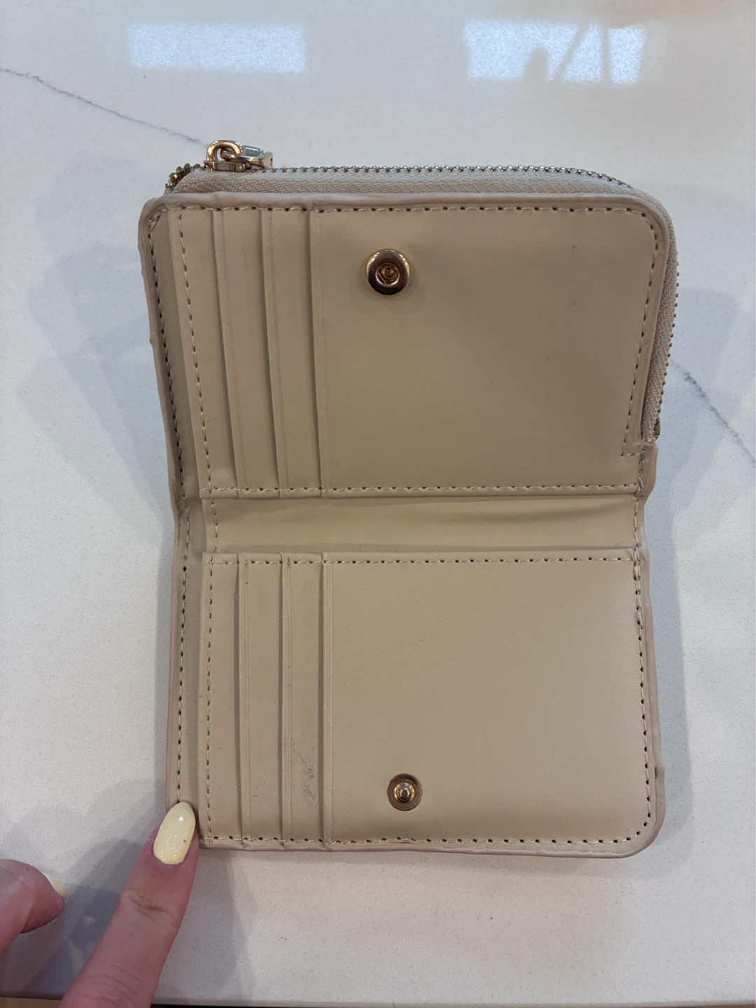 MANGO Small Beige Wallet - photo 2