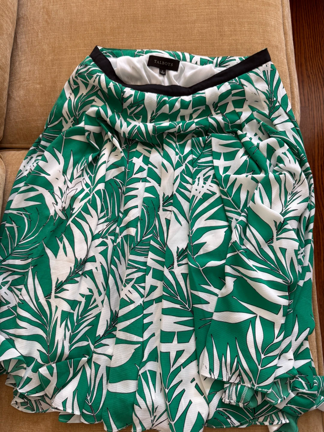 Talbots Green and White Leaf Print Skirt $3