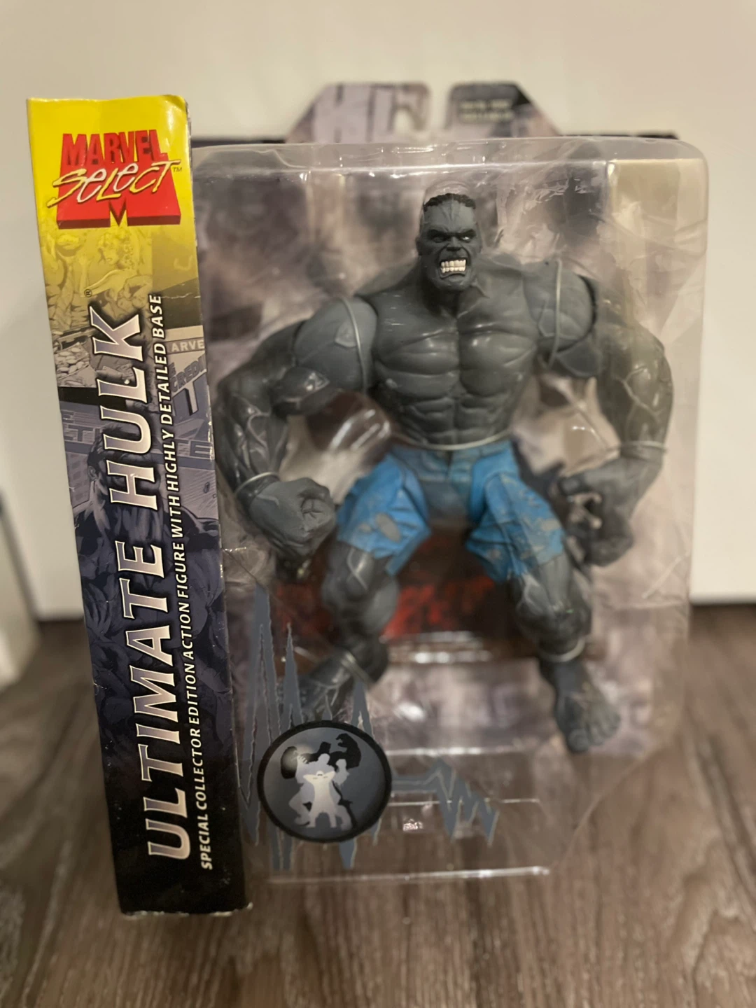 Marvel Select Ultimate Hulk Action Figure