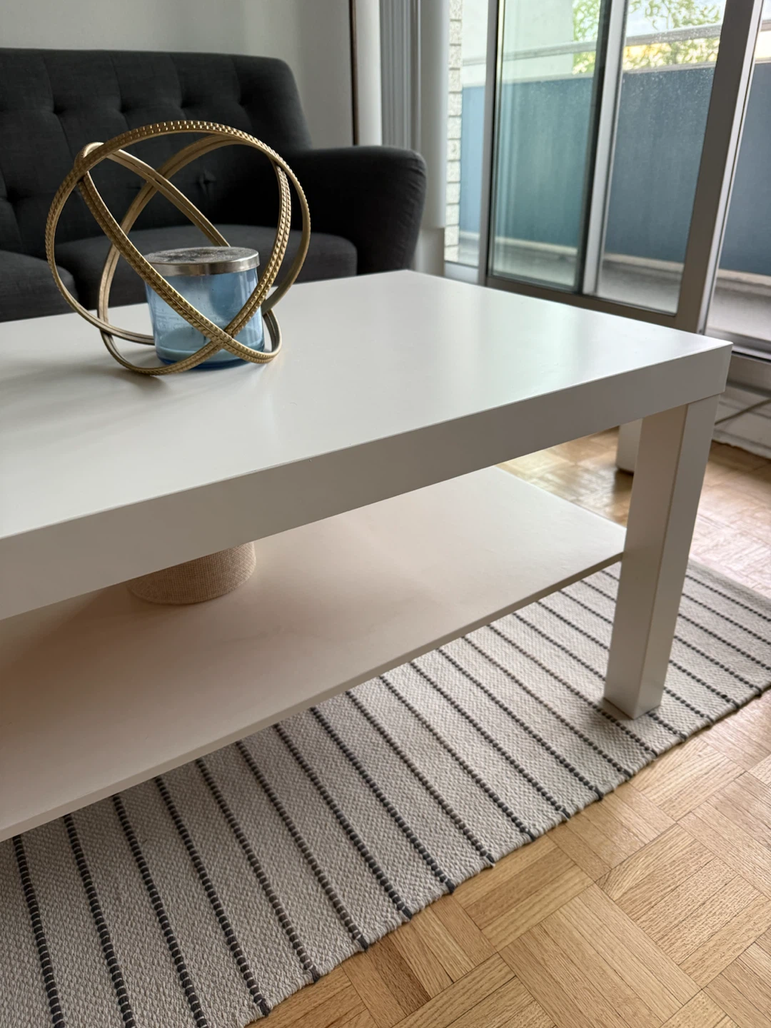 White Coffee Table - photo 3