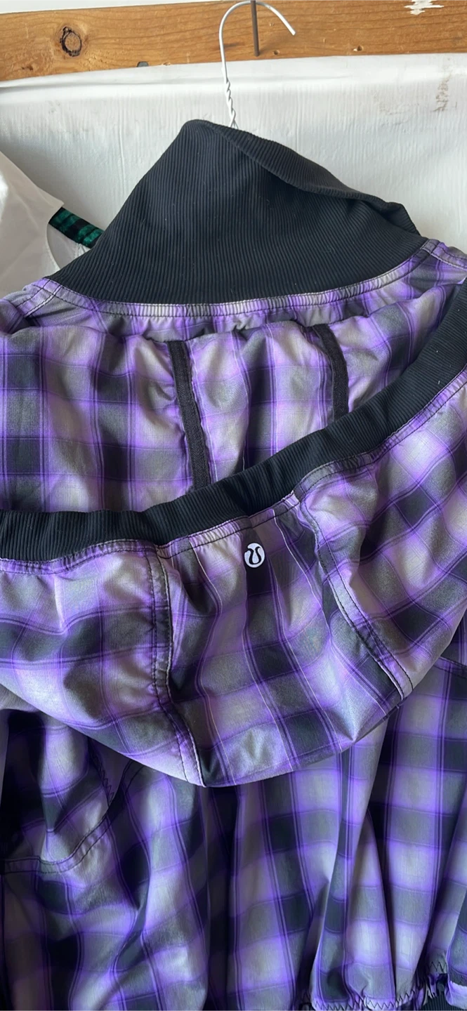 Lululemon Purple Plaid Hooded Jacket - photo 2