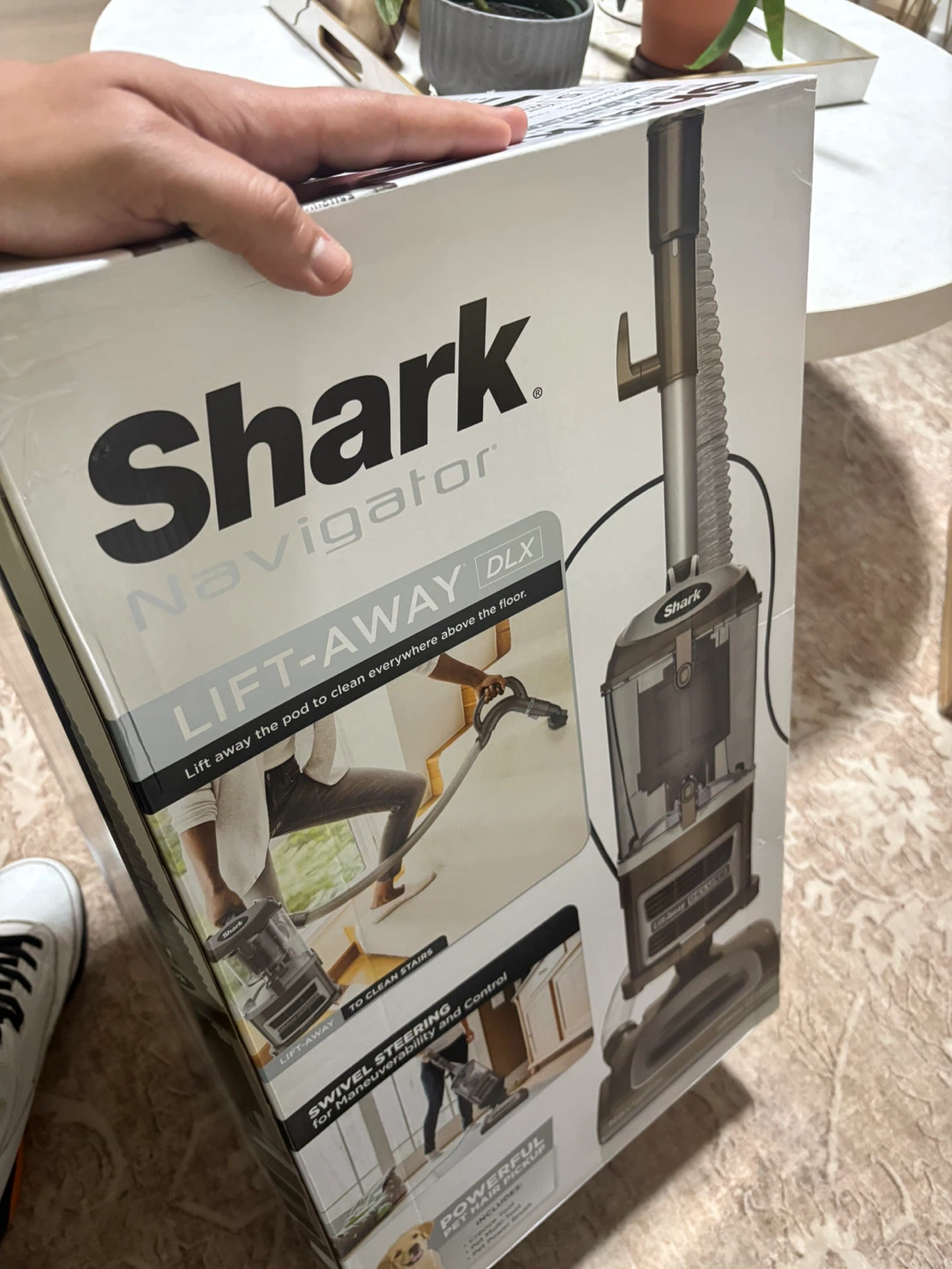 Shark Navigator Lift-Away DLX Upright Vacuum