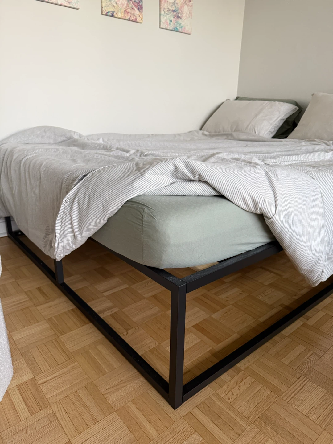 Modern Metal Bed Frame - photo 2