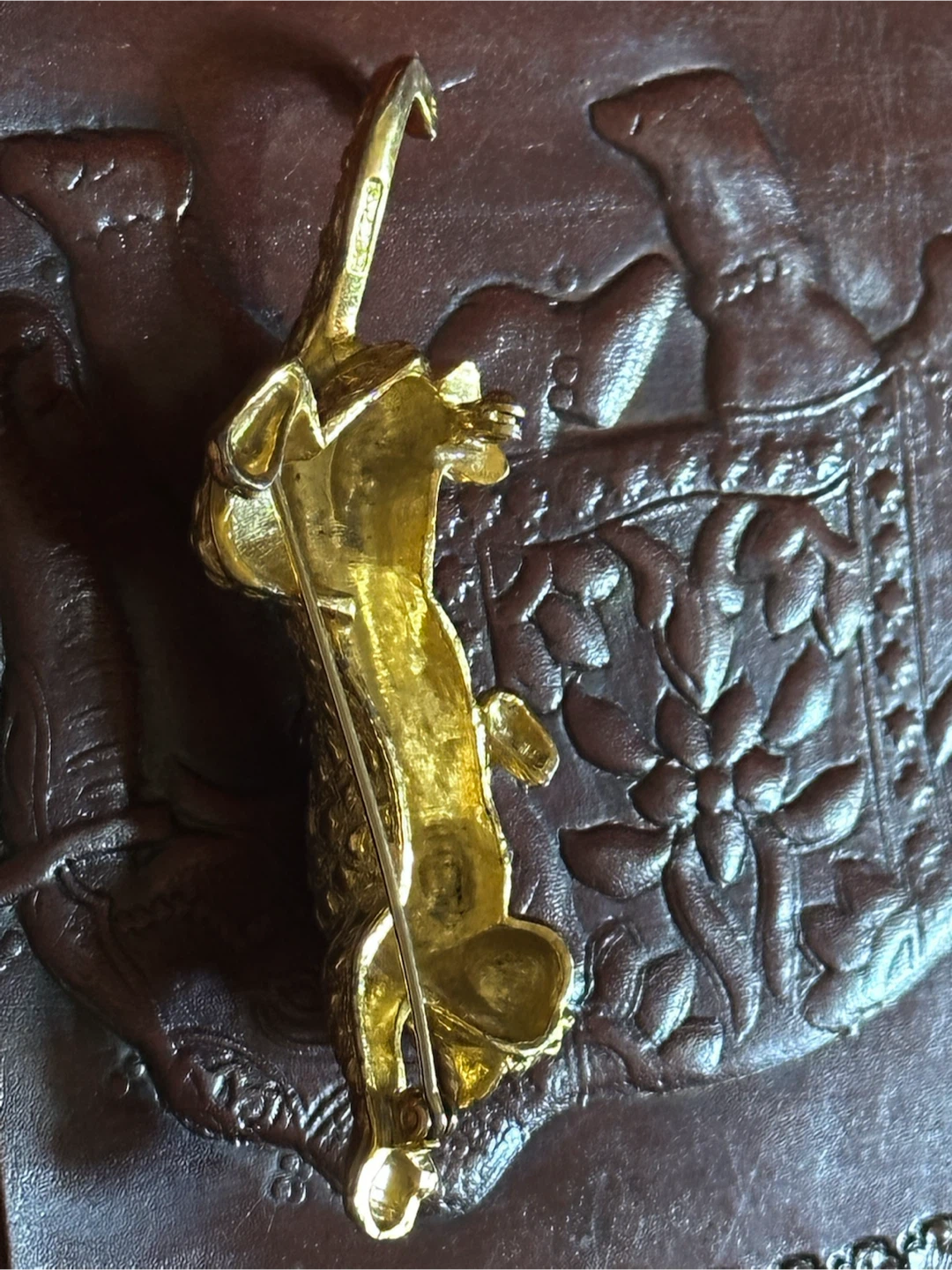 Vintage Gold-Tone Textured Panther Brooch (A2303) - photo 5
