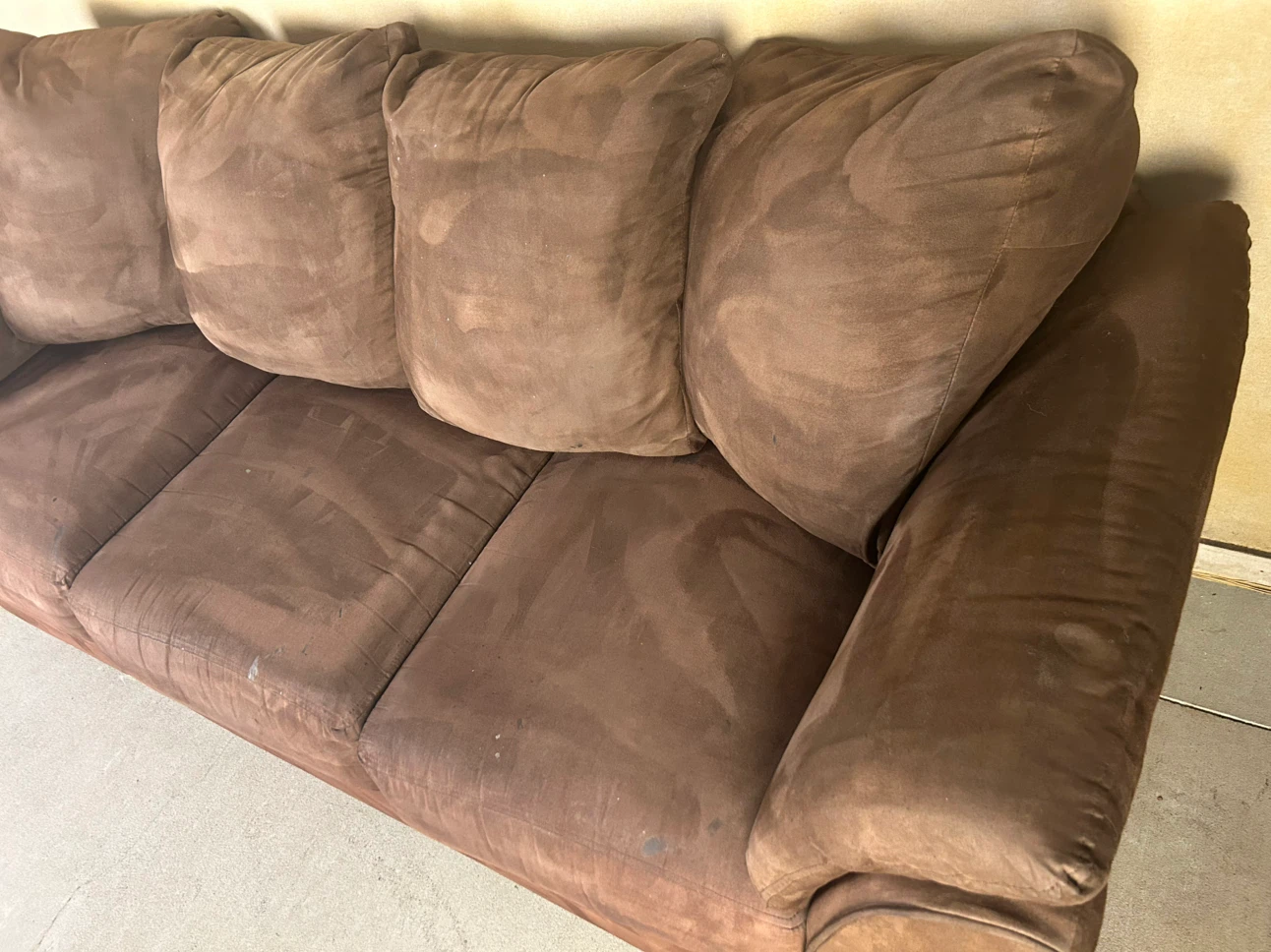 DELIVERY AVAILABLE! MICROFIBER SOFA + CHAIR FOR $150! - photo 4