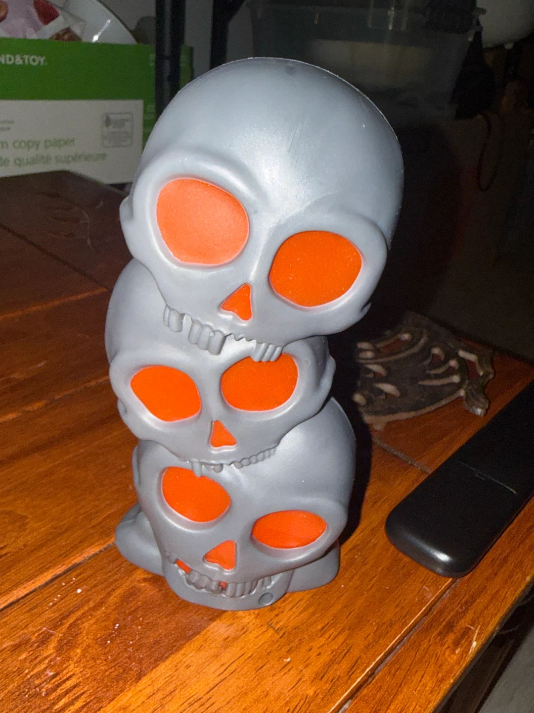 Light-up Stacked Skull Halloween Decoration
