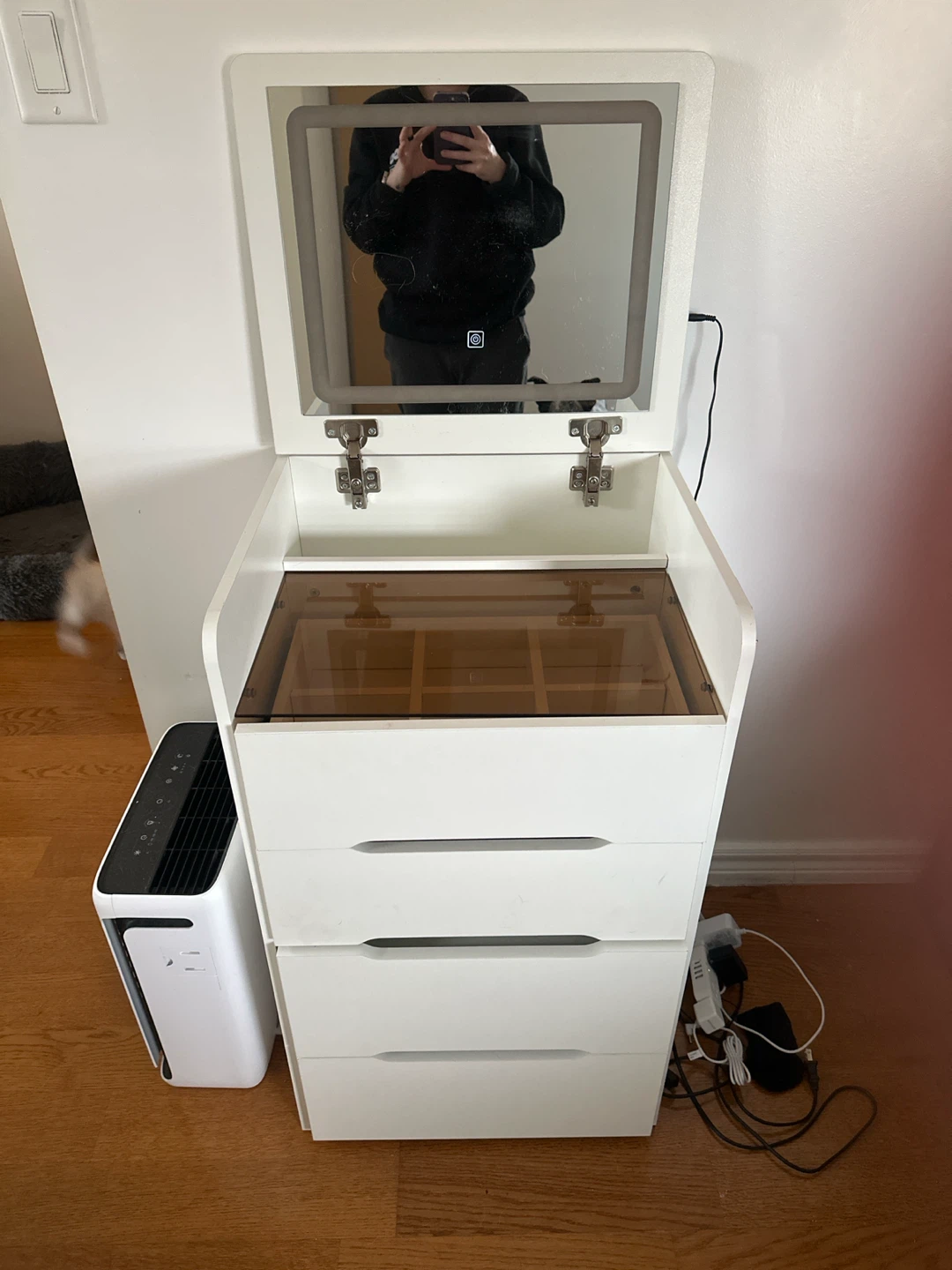 White Vanity with Lighted Mirror