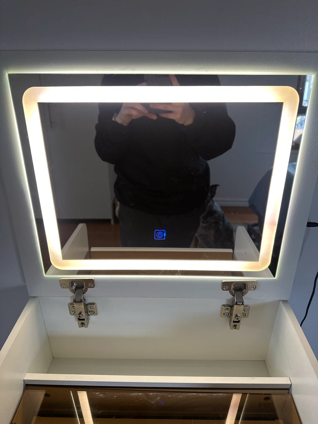 White Vanity with Lighted Mirror - photo 4