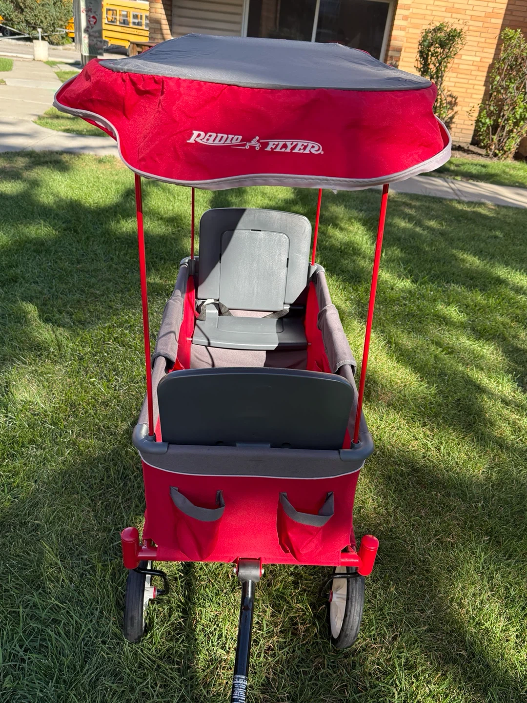 Radio Flyer EZ Fold Wagon with Canopy - photo 2