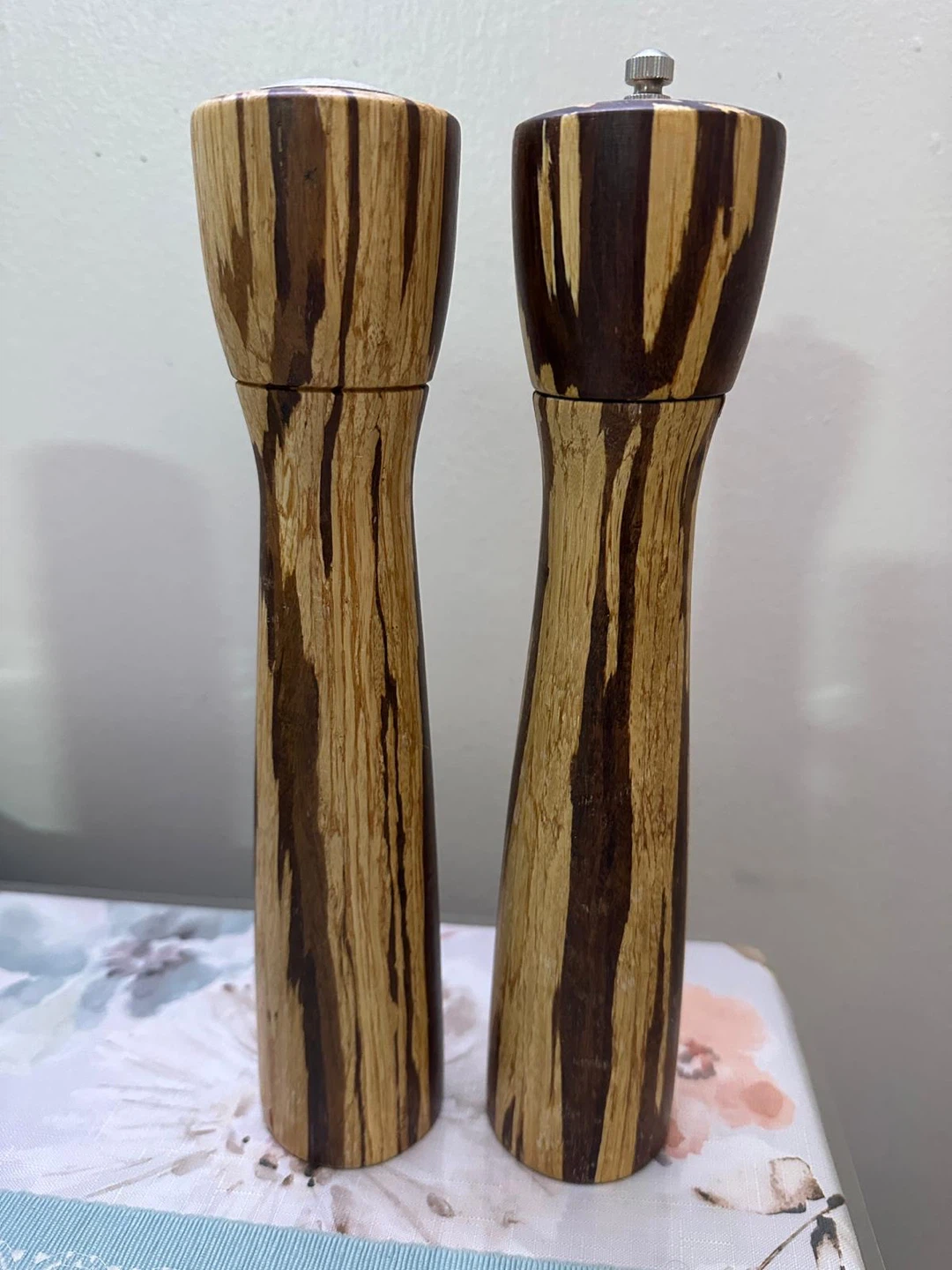 Vintage Bamboo Wood Salt Shaker & Pepper Mill Grinder Set 12” - photo 2