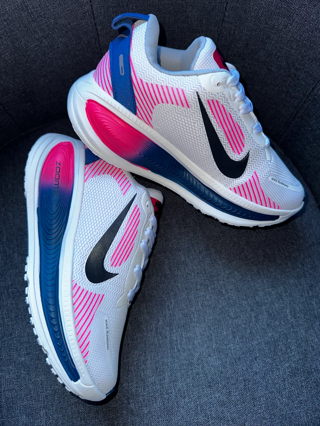 Nike Women's Running Shoes - photo 2