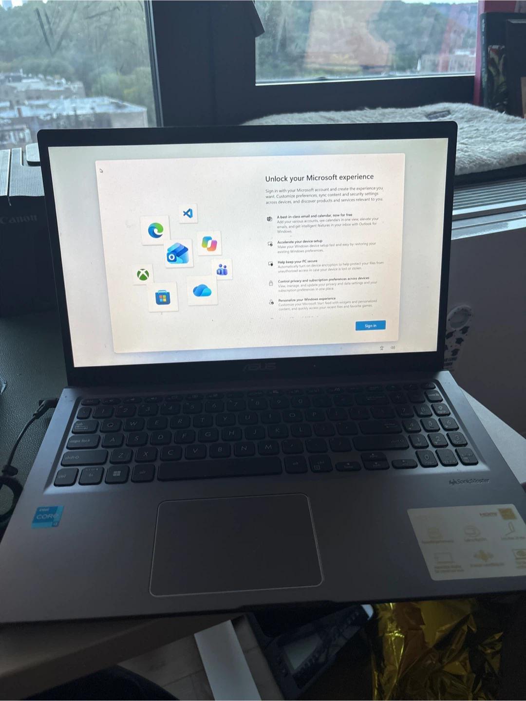ASUS Laptop Intel Core i3