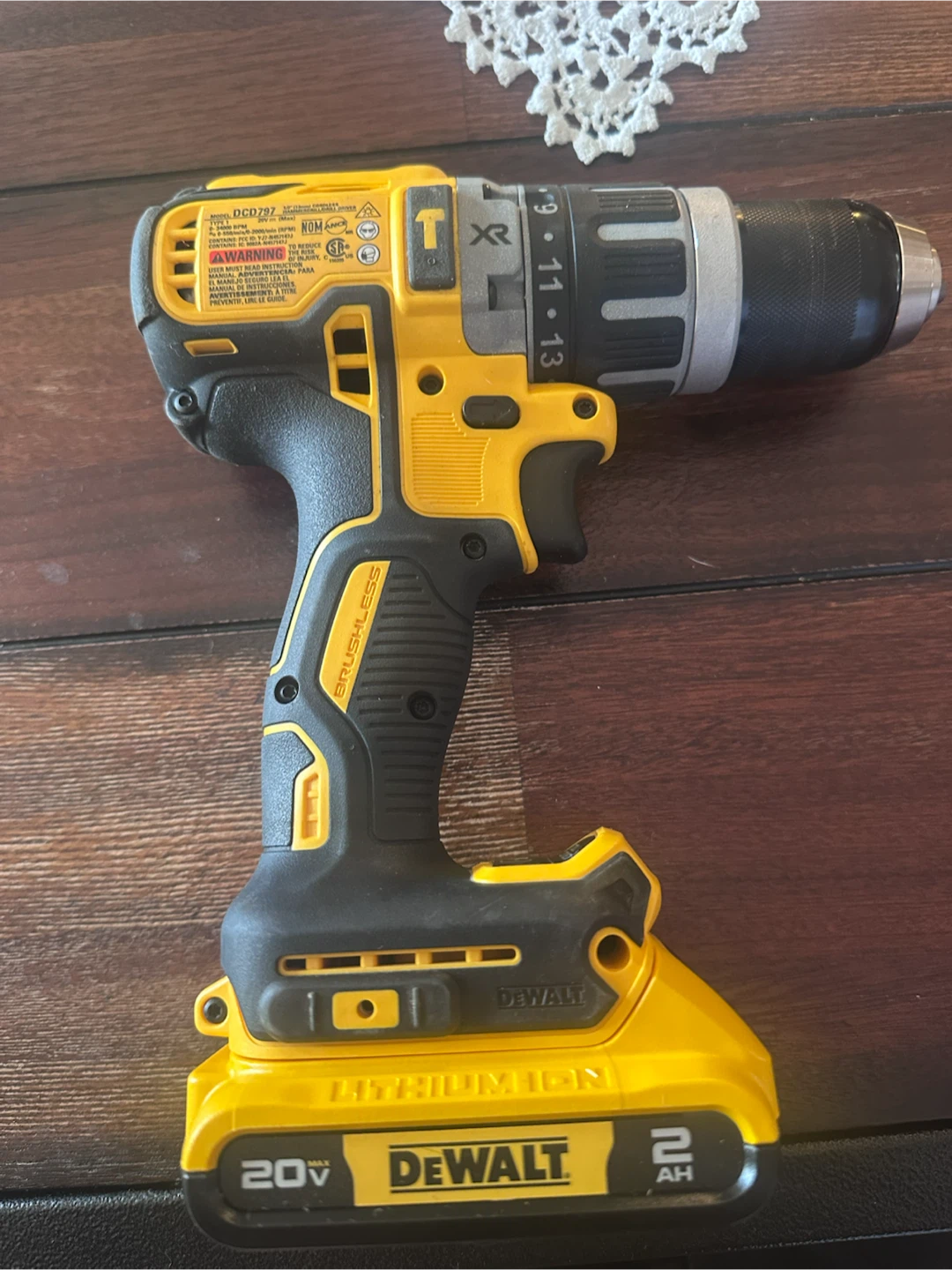 DEWALT 20V XR Brushless Hammer Drill DCD797 - photo 2