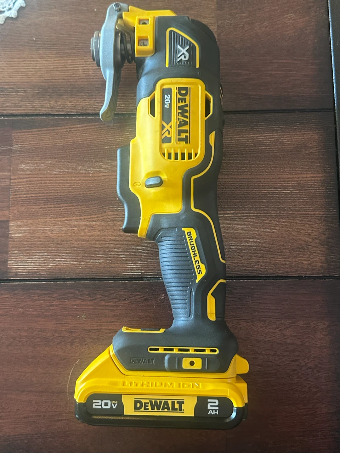 DeWalt 20V XR Cordless Oscillating Multi-Tool - photo 2