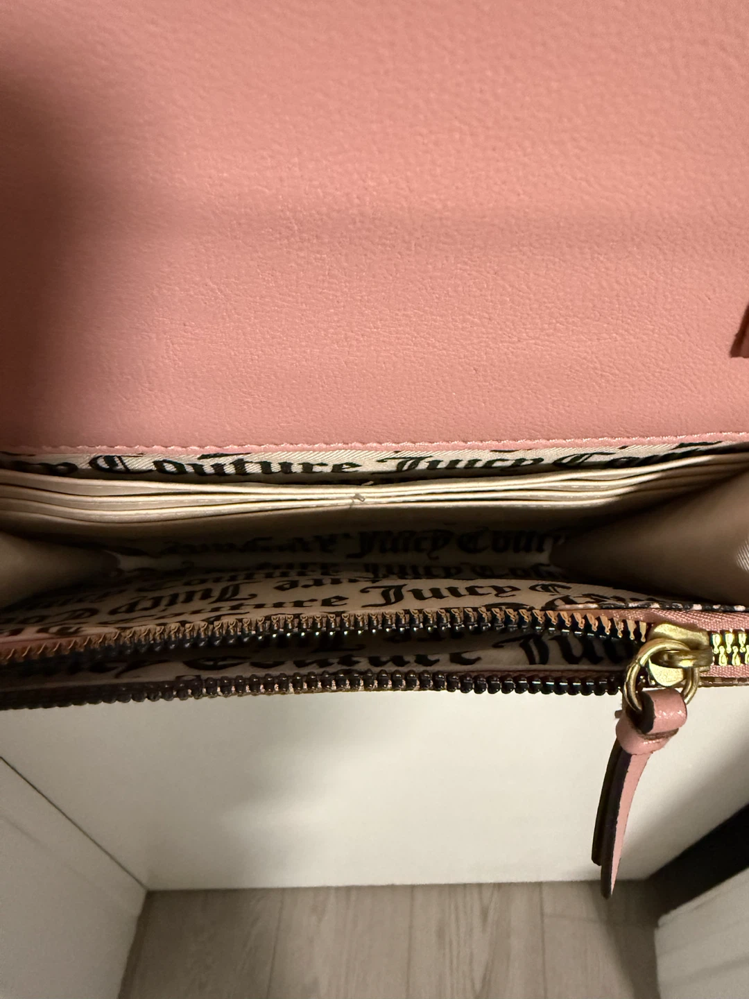 Juicy Couture Pink & Brown Logo Crossbody Wallet - photo 2