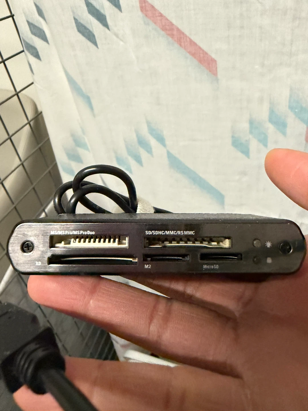 Multi-Card USB Memory Card Reader