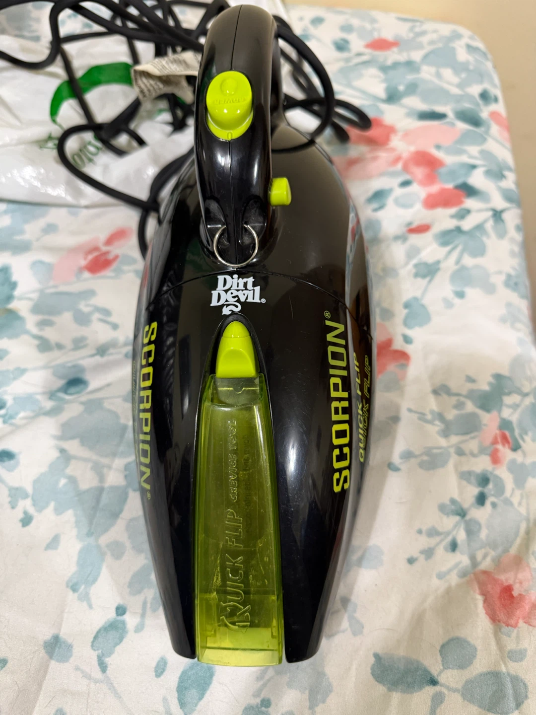 Dirt Devil Scorpion Quick Flip Handheld Vacuum - photo 5